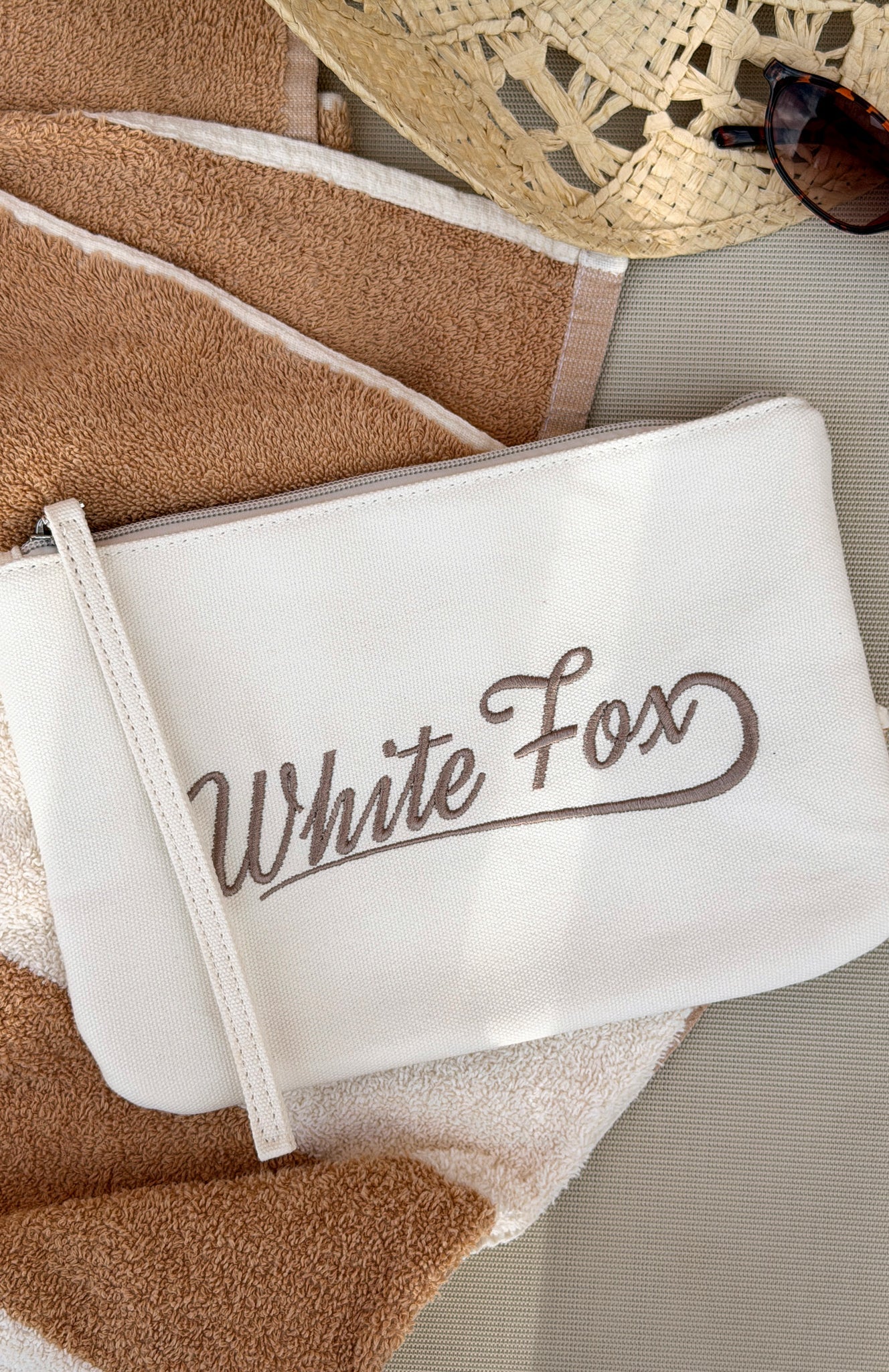 Addyson Beach Pouch Cream