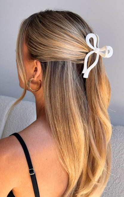 Milena Hair Clip Cream